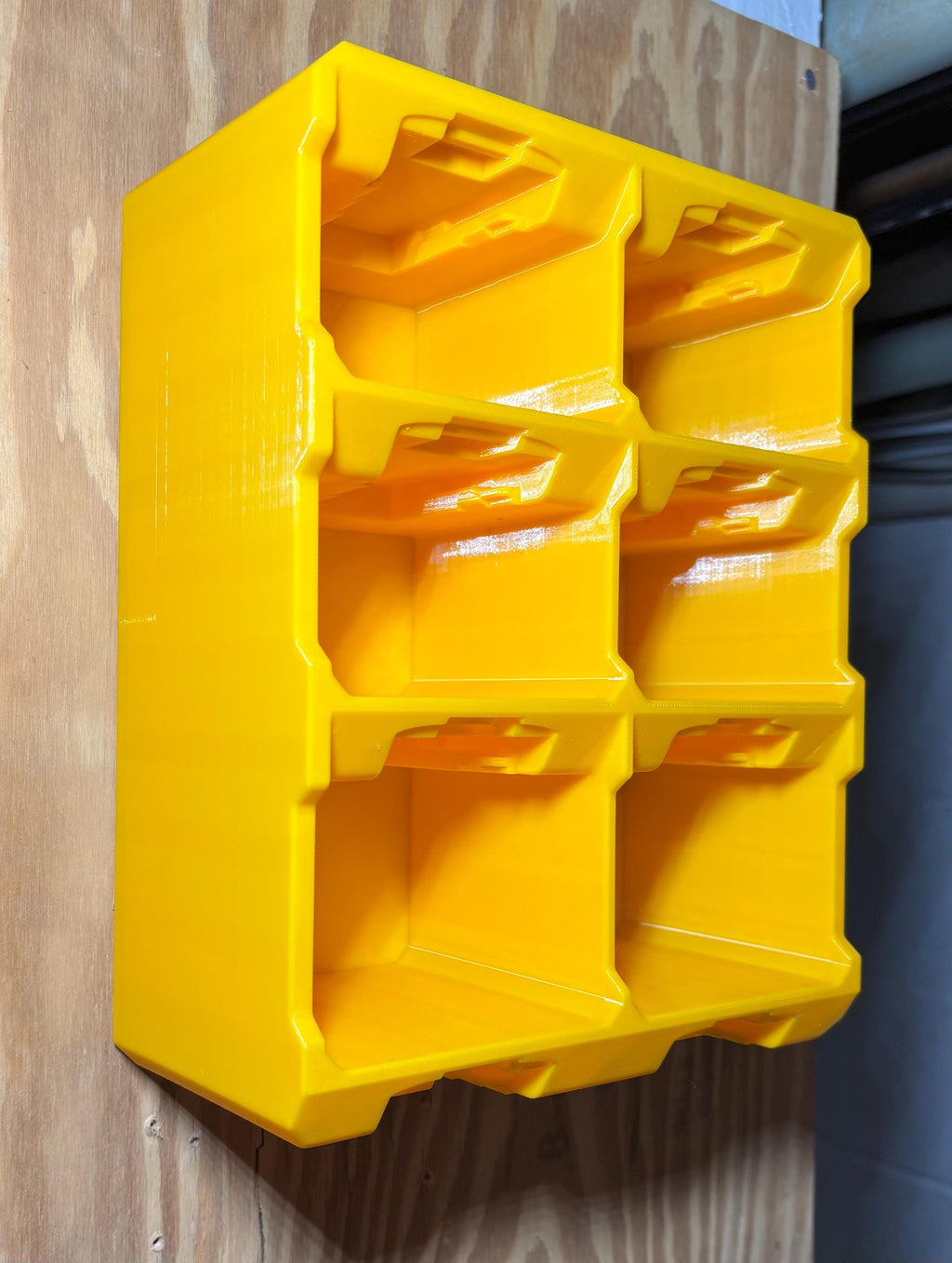 DeWalt 8-Bay Battery Rack Wall Mount