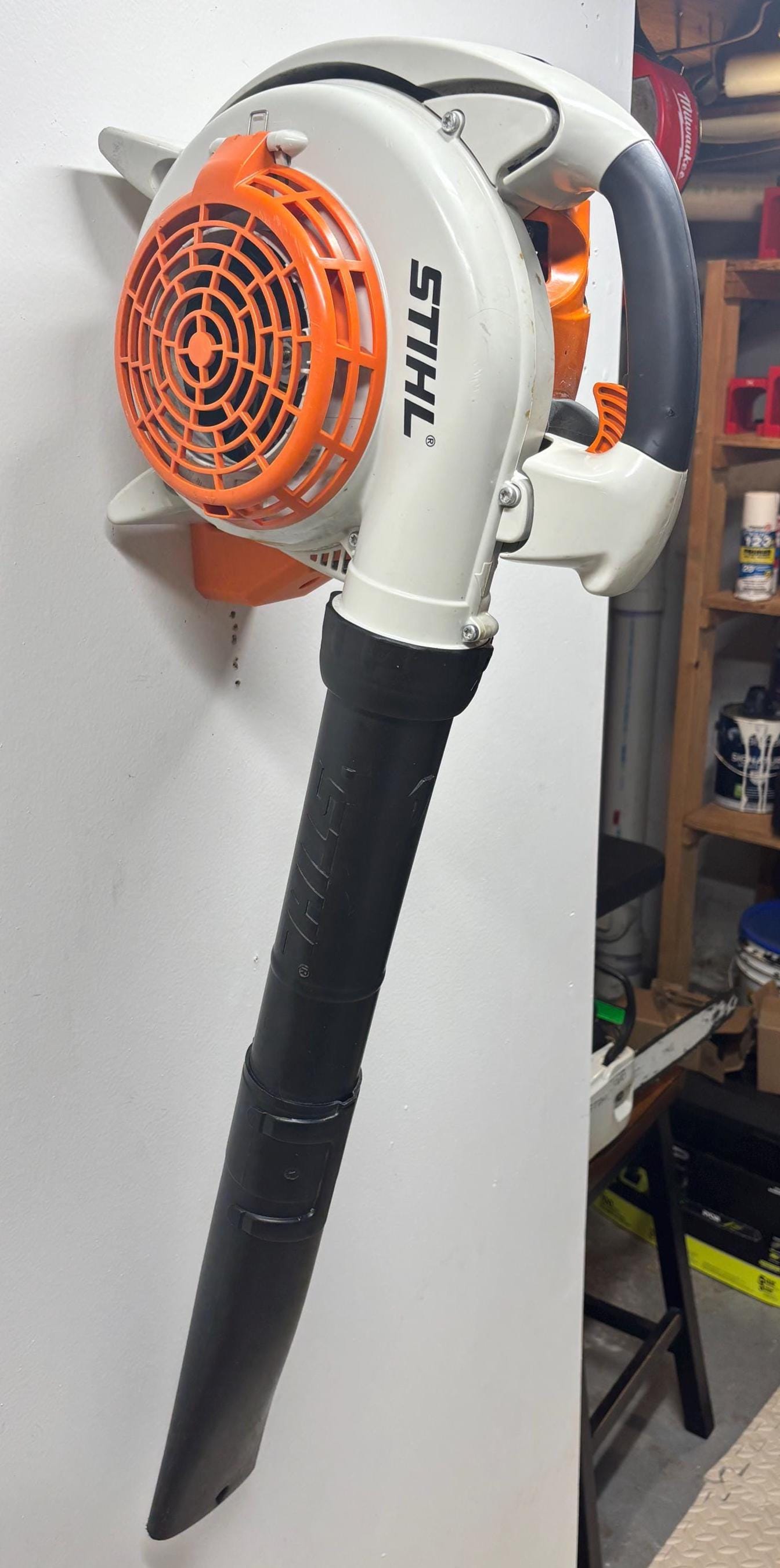 STIHL 86 Series Leaf Blower Compatible Wall Mount