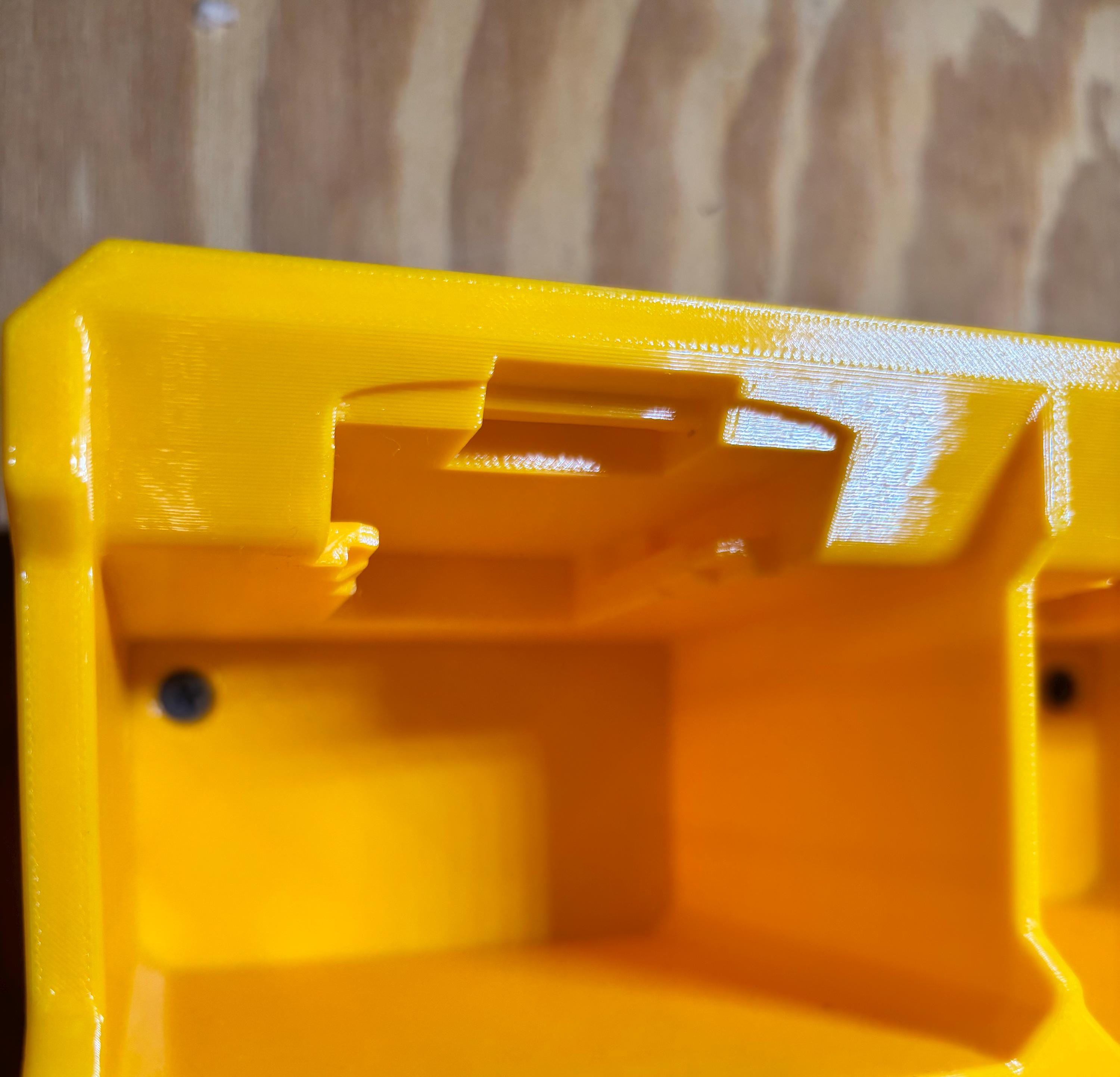 DeWalt 8-Bay Battery Rack Wall Mount