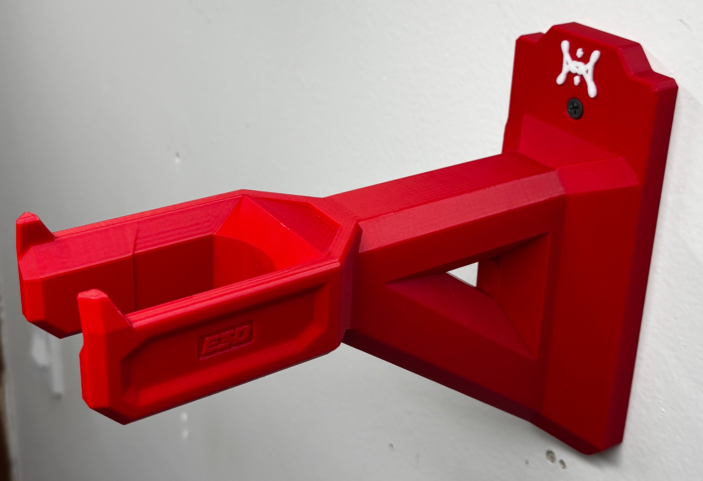 Milwaukee M18 QUIK-LOK String Trimmer Wall Mount Hanger (for Model #3016-20)