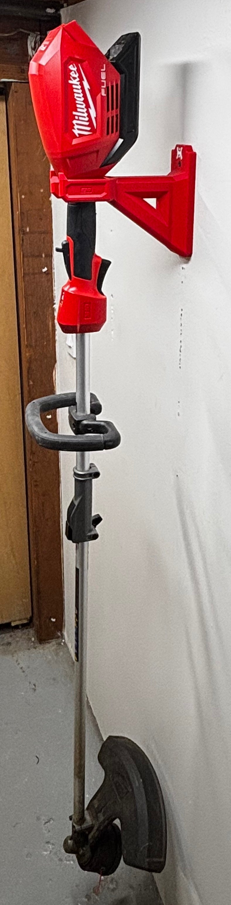 Milwaukee M18 QUIK-LOK String Trimmer Wall Mount Hanger (for Model #3016-20)
