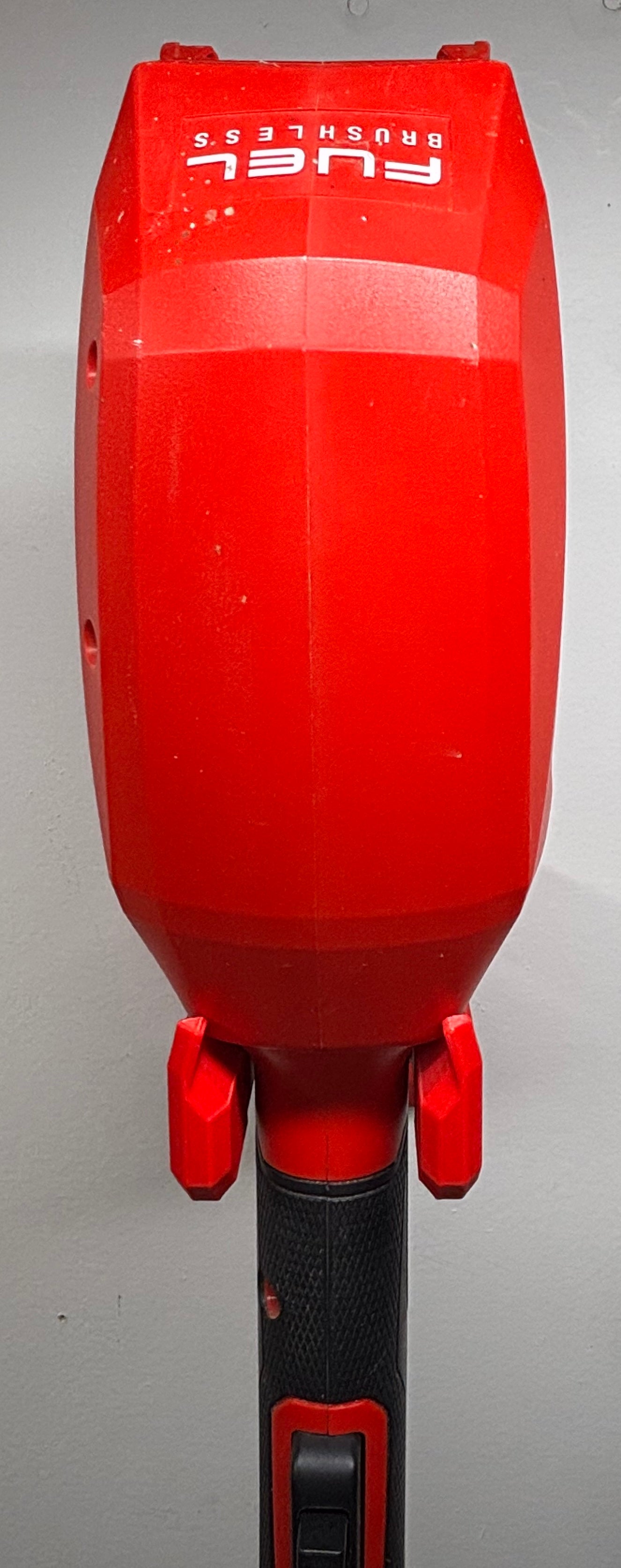 Milwaukee M18 QUIK-LOK String Trimmer Wall Mount Hanger (for Model #3016-20)