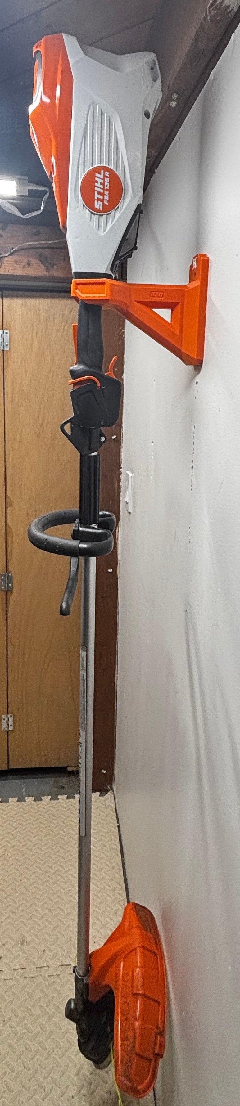 STIHL 135R Battery Power Head Compatible Wall Mount Hanger