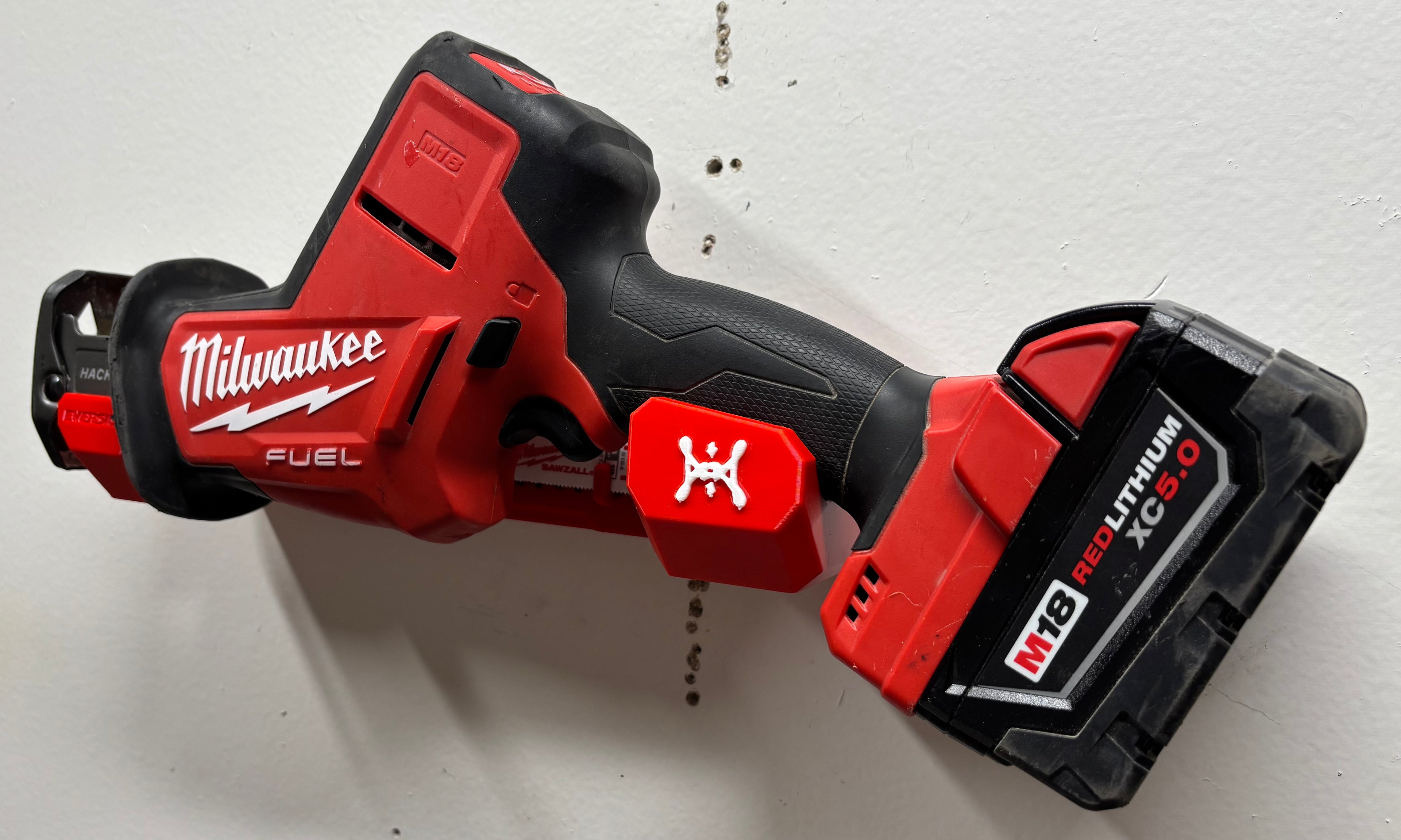 Milwaukee M18 HACKZALL Compatible Wall Mount with Blade Storage (for #2719-20)