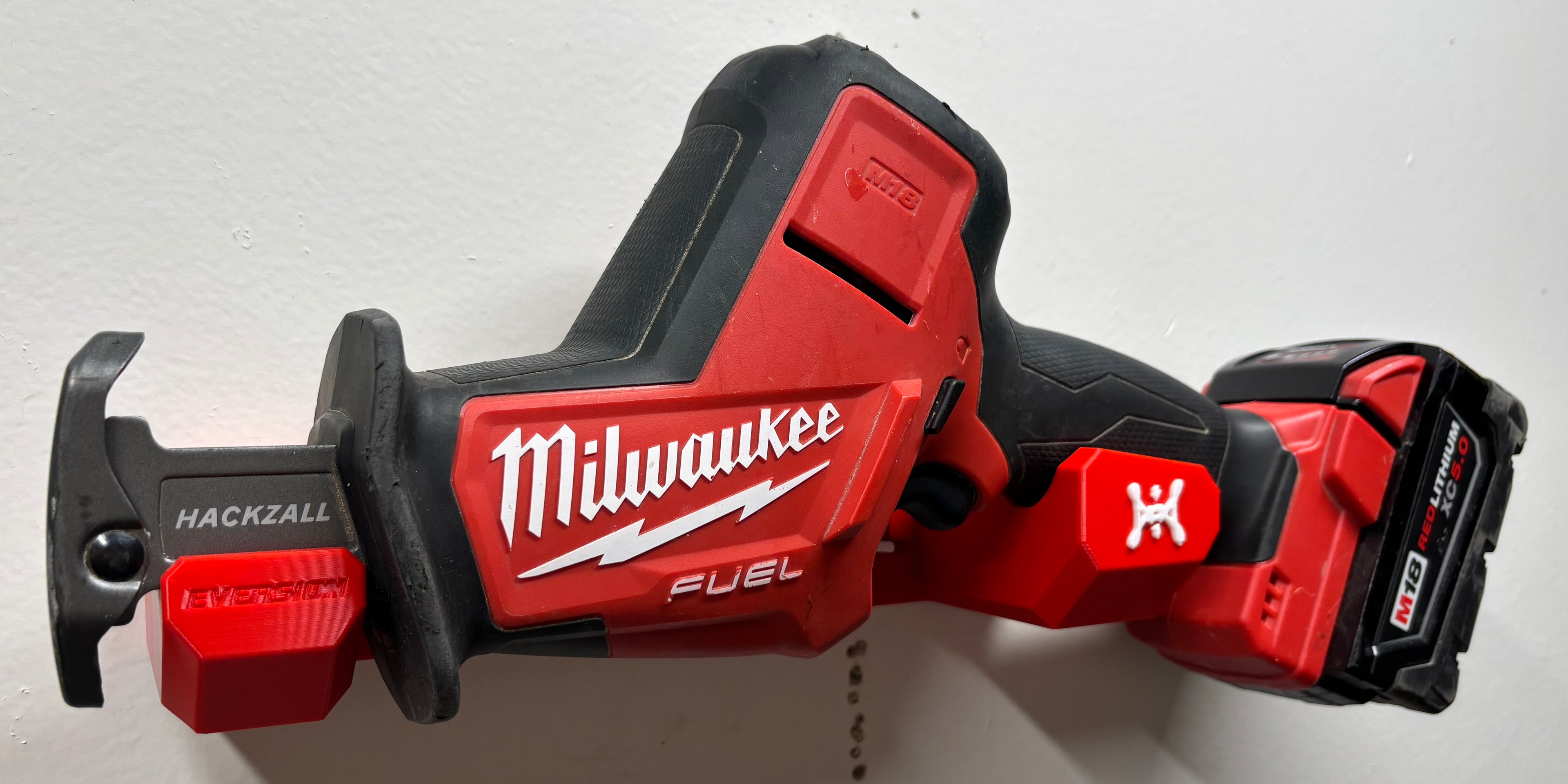 Milwaukee M18 HACKZALL Compatible Wall Mount with Blade Storage (for #2719-20)