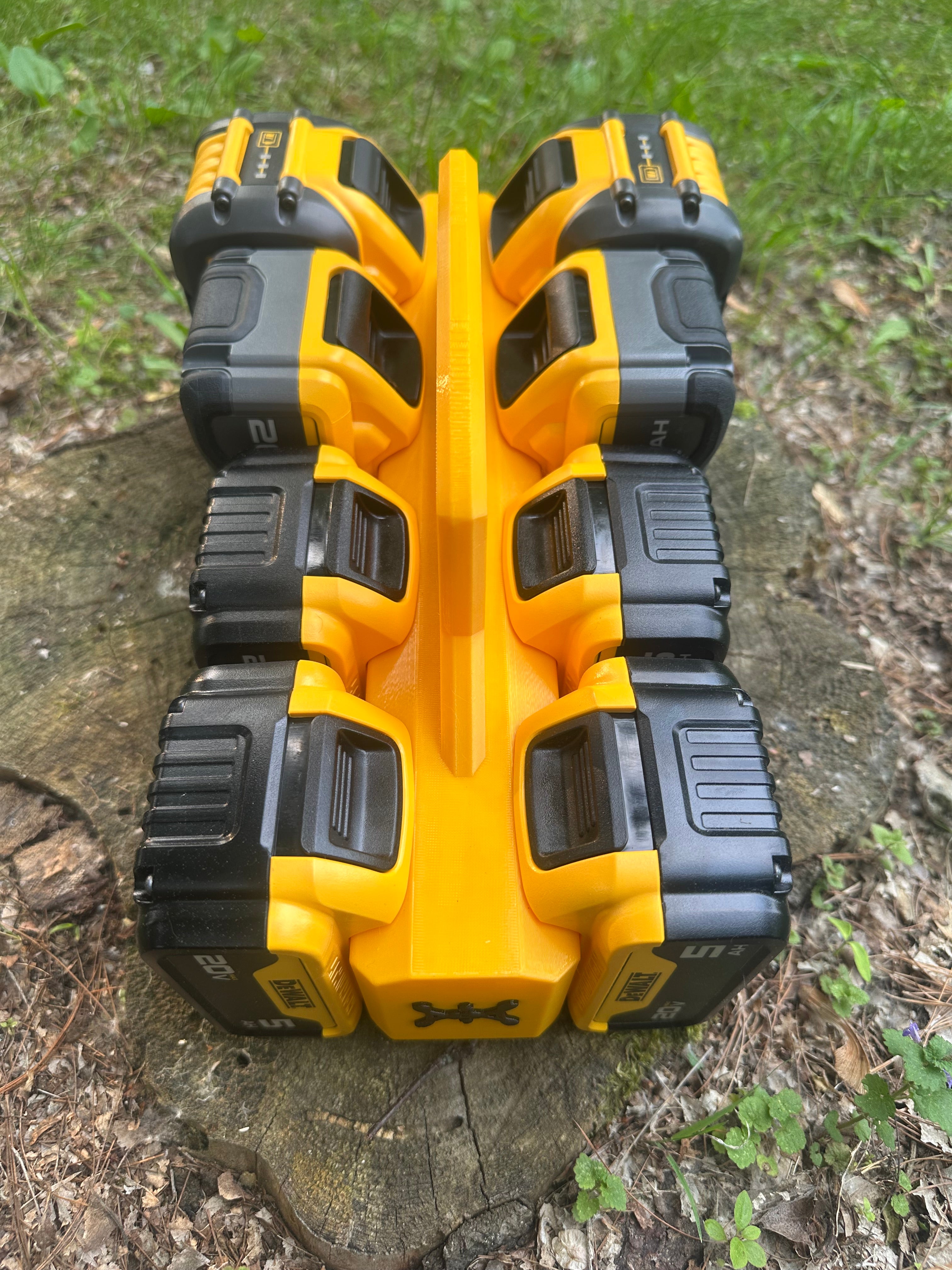 DeWalt 20V 8-Bay Battery Caddy