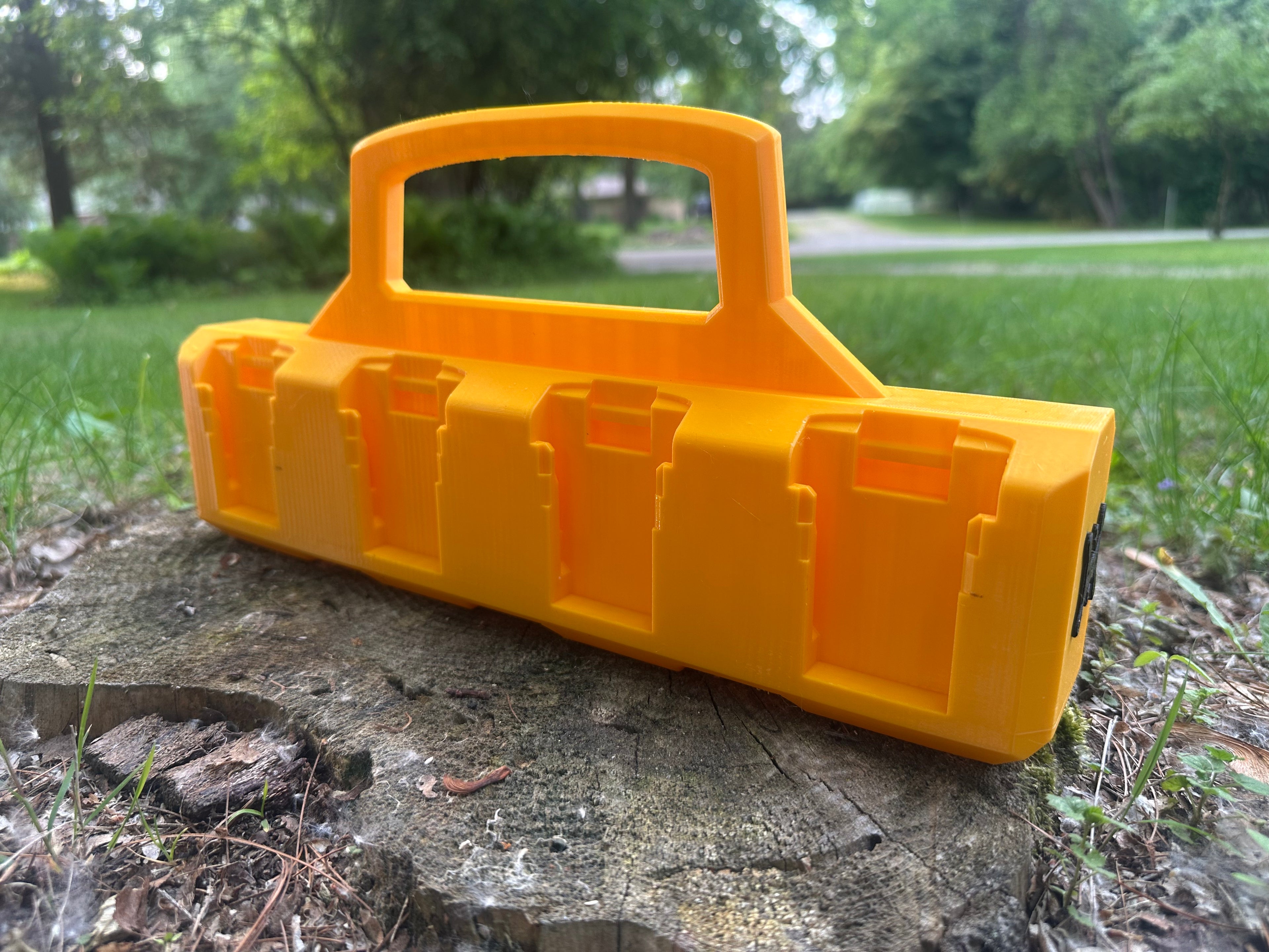 DeWalt 20V 8-Bay Battery Caddy
