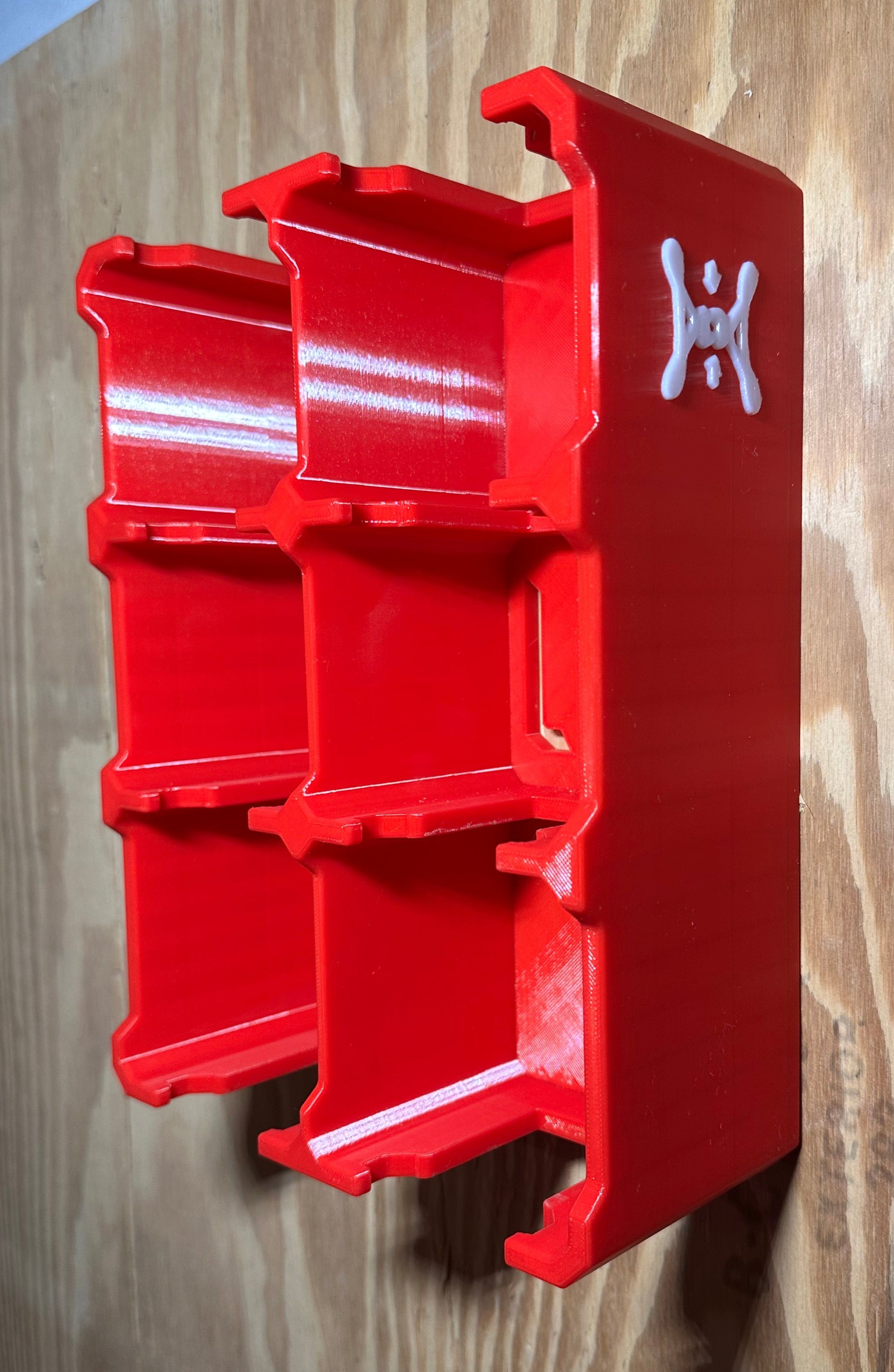 Milwaukee M18 Compatible 8-Bay Battery Rack Wall Mount