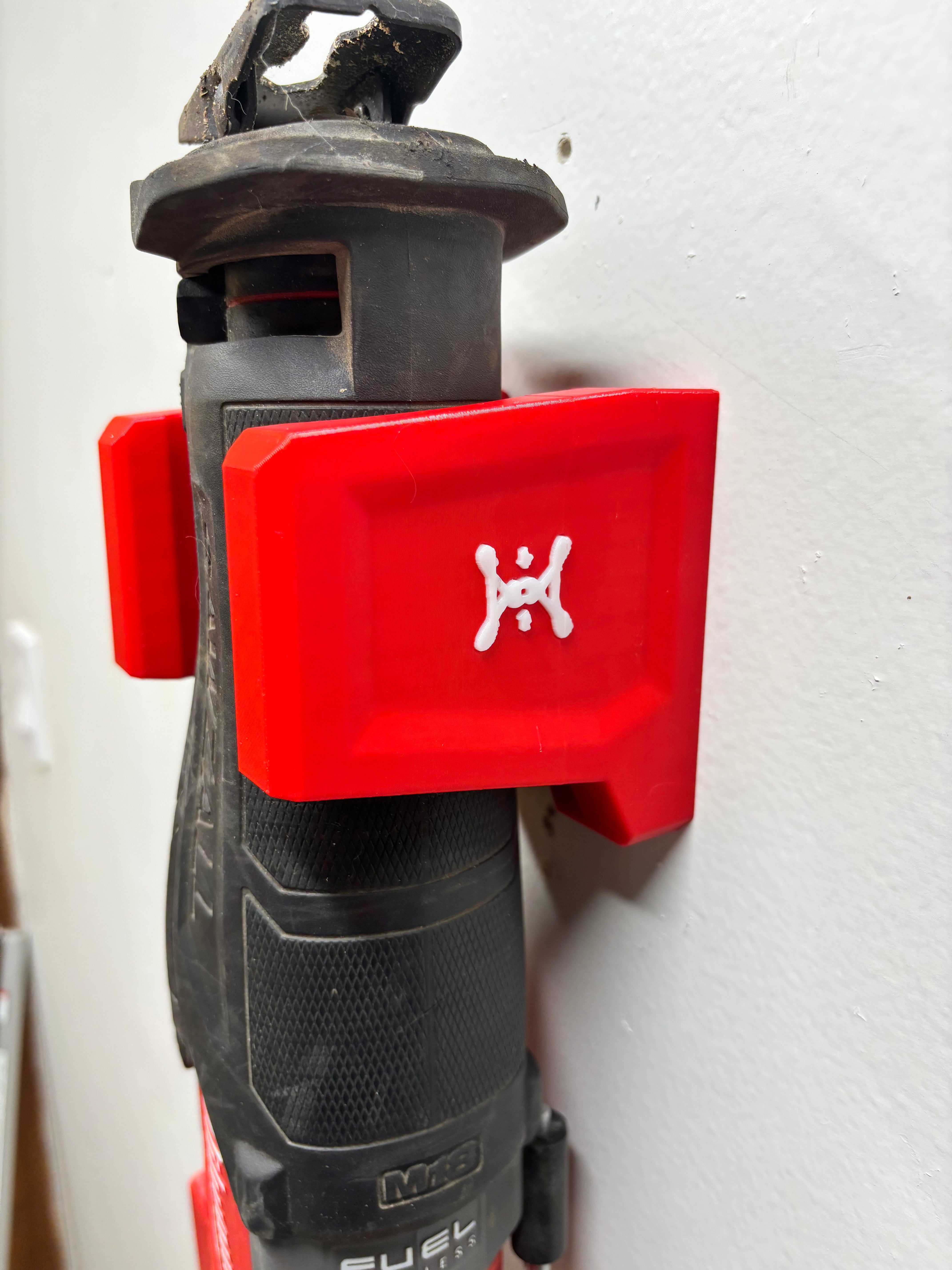 Milwaukee M18 Sawzall Compatible Mount with Twist Lock – EVERSION