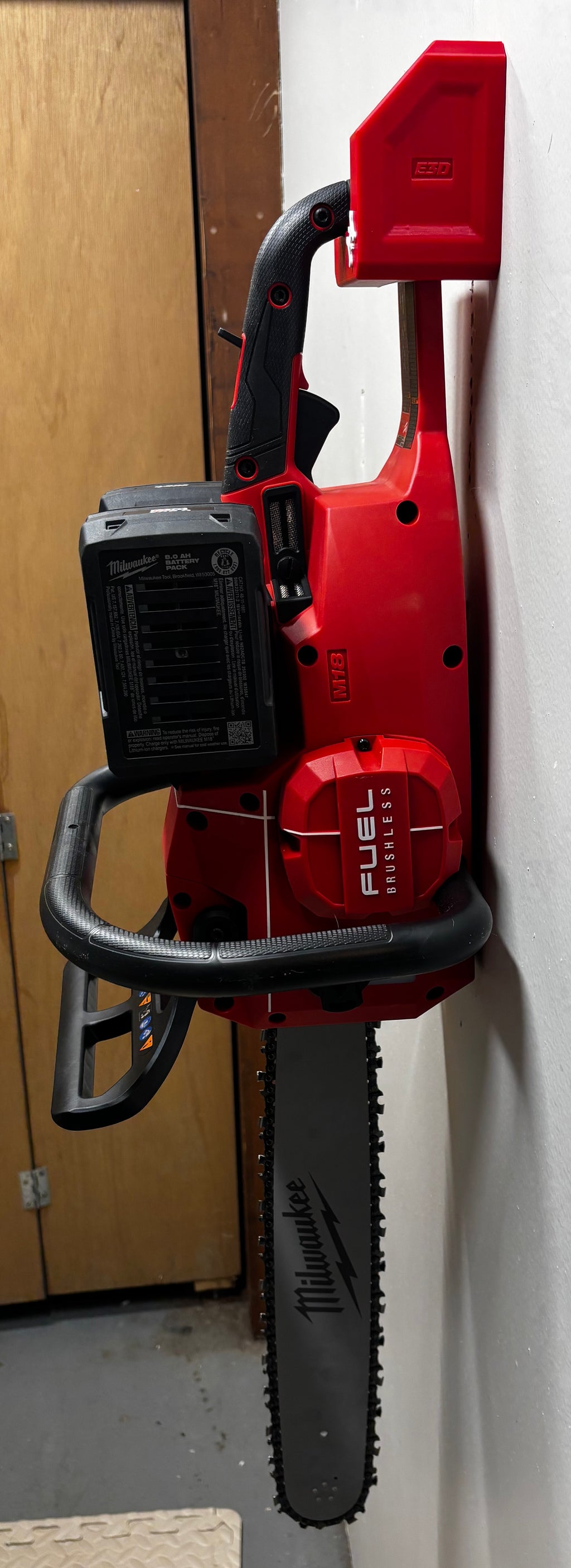 Milwaukee M18 Chainsaw Compatible Wall Mount Hanger