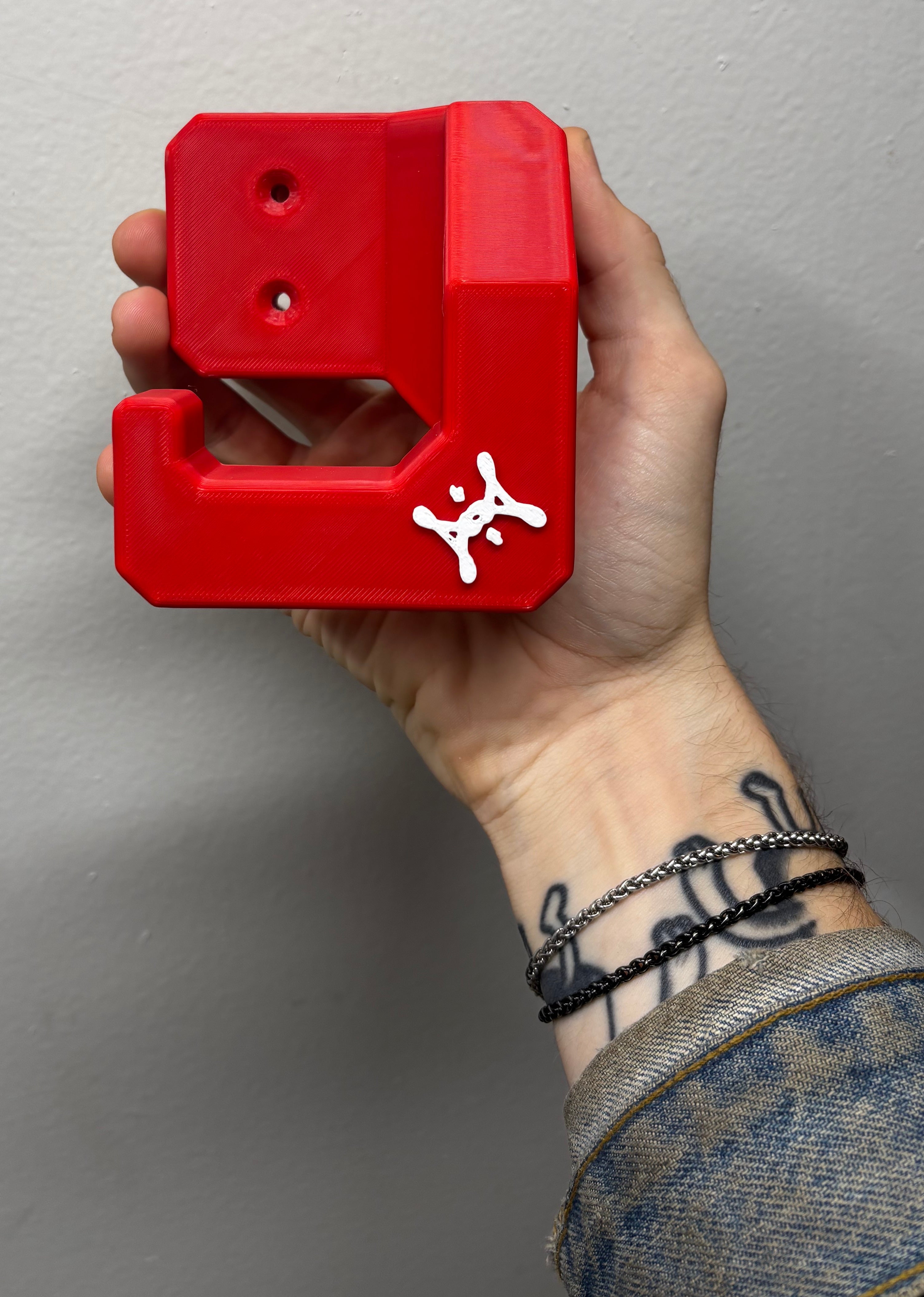 Milwaukee M18 Chainsaw Compatible Wall Mount Hanger