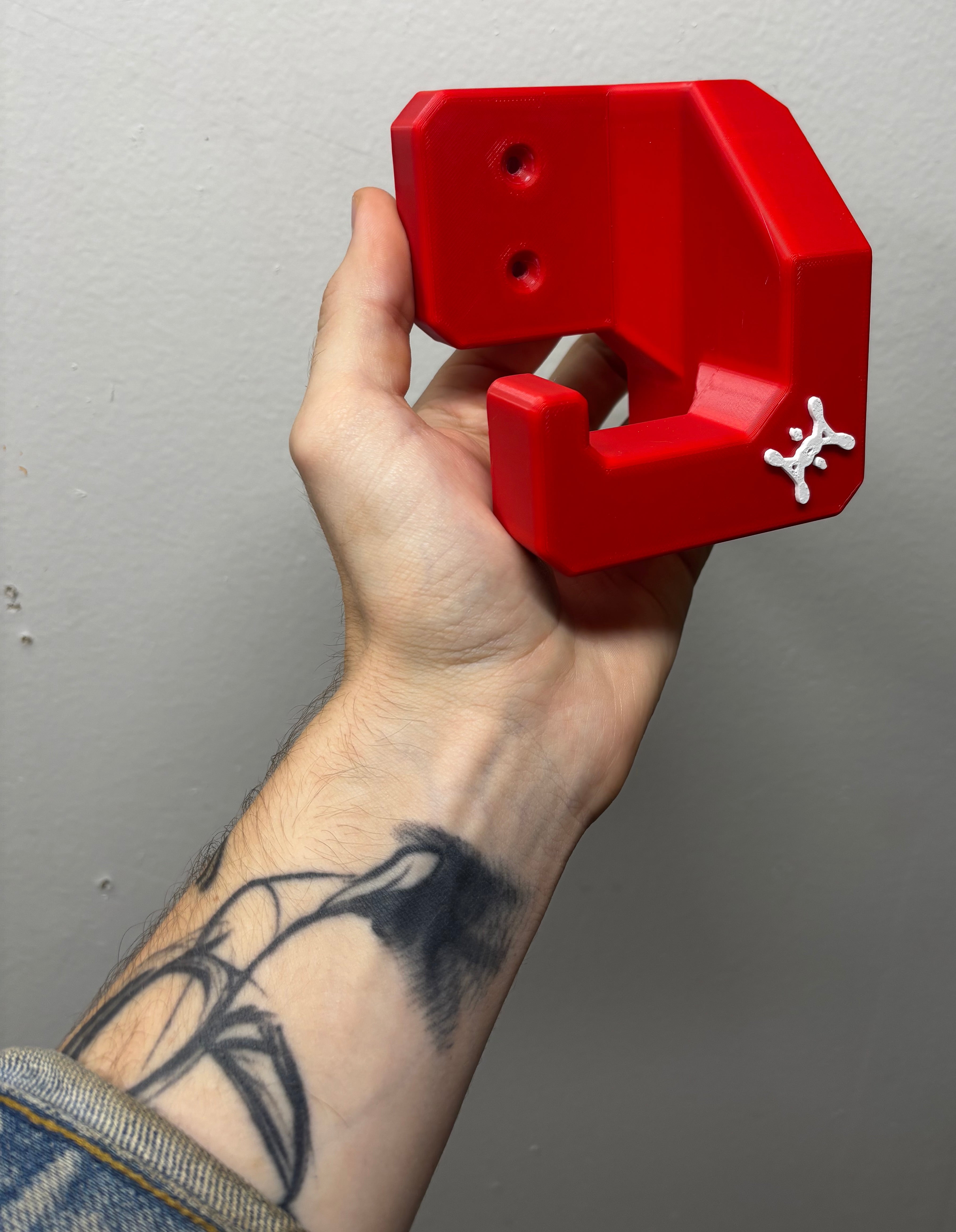 Milwaukee M18 Chainsaw Compatible Wall Mount Hanger