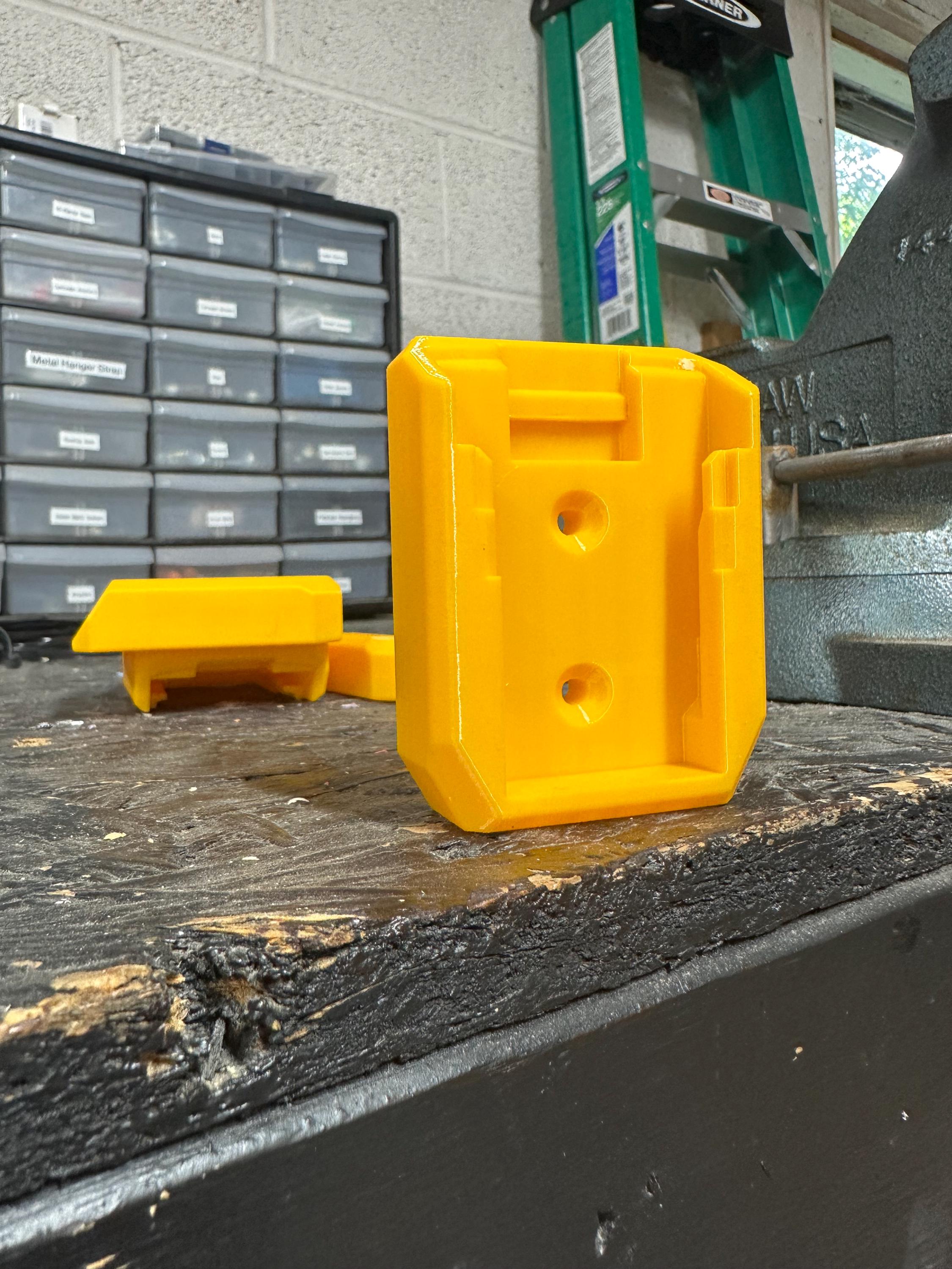 DeWalt 20V Individual Battery Mounts (5-Pack)