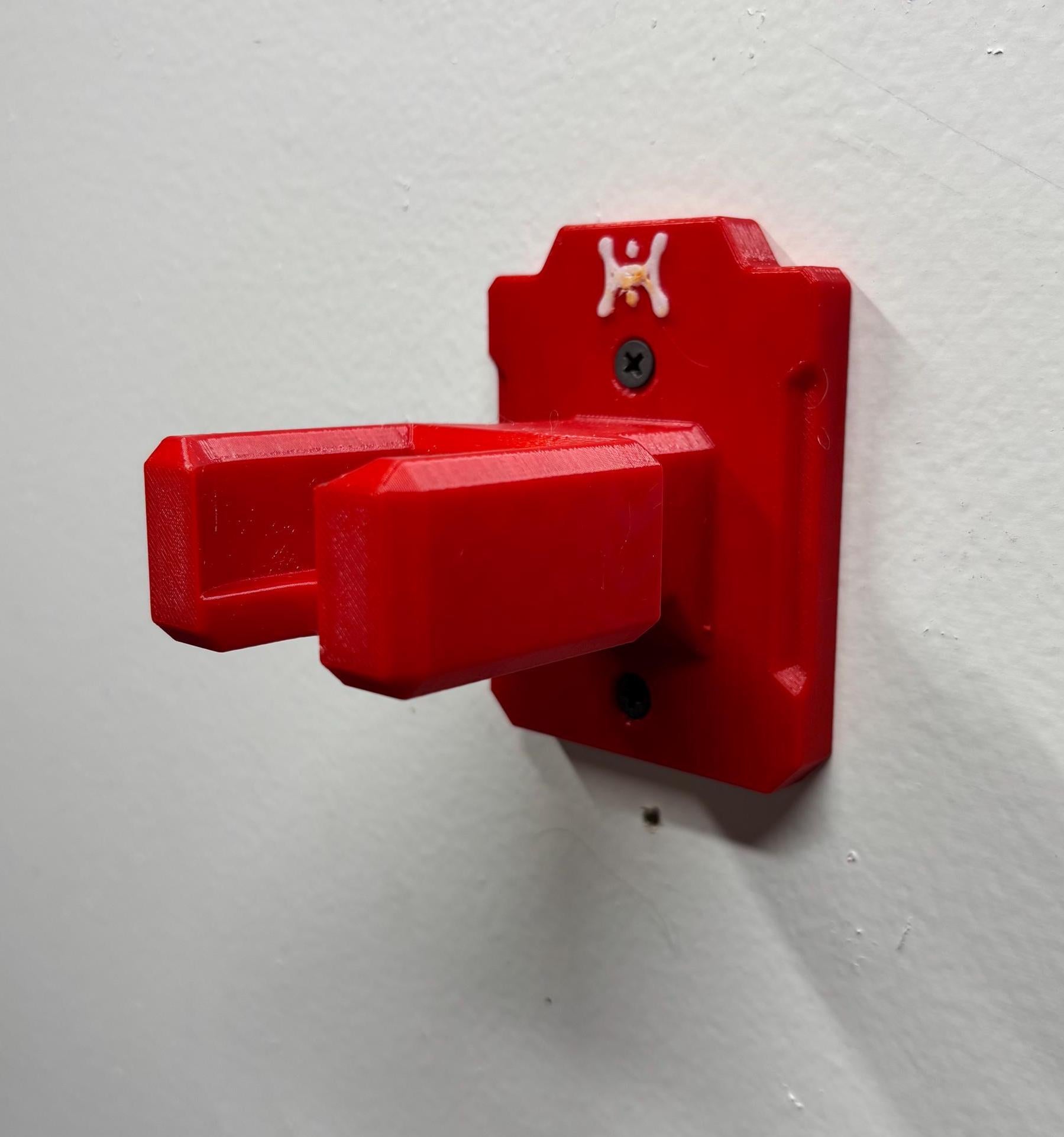 Milwaukee M18 QUIK-LOK 3 ft. Extension Attachment Compatible Wall Mount Hanger (For Model #49-16-2721)