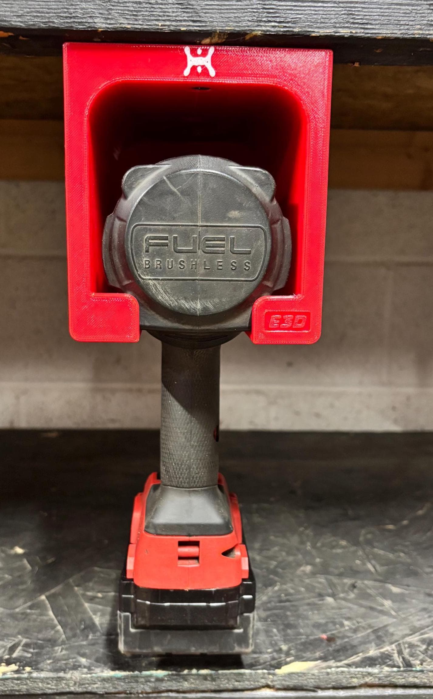 Milwaukee XL Impact Wrench Hanger for 3/8" - 1/2" Drive Impact Wrenches