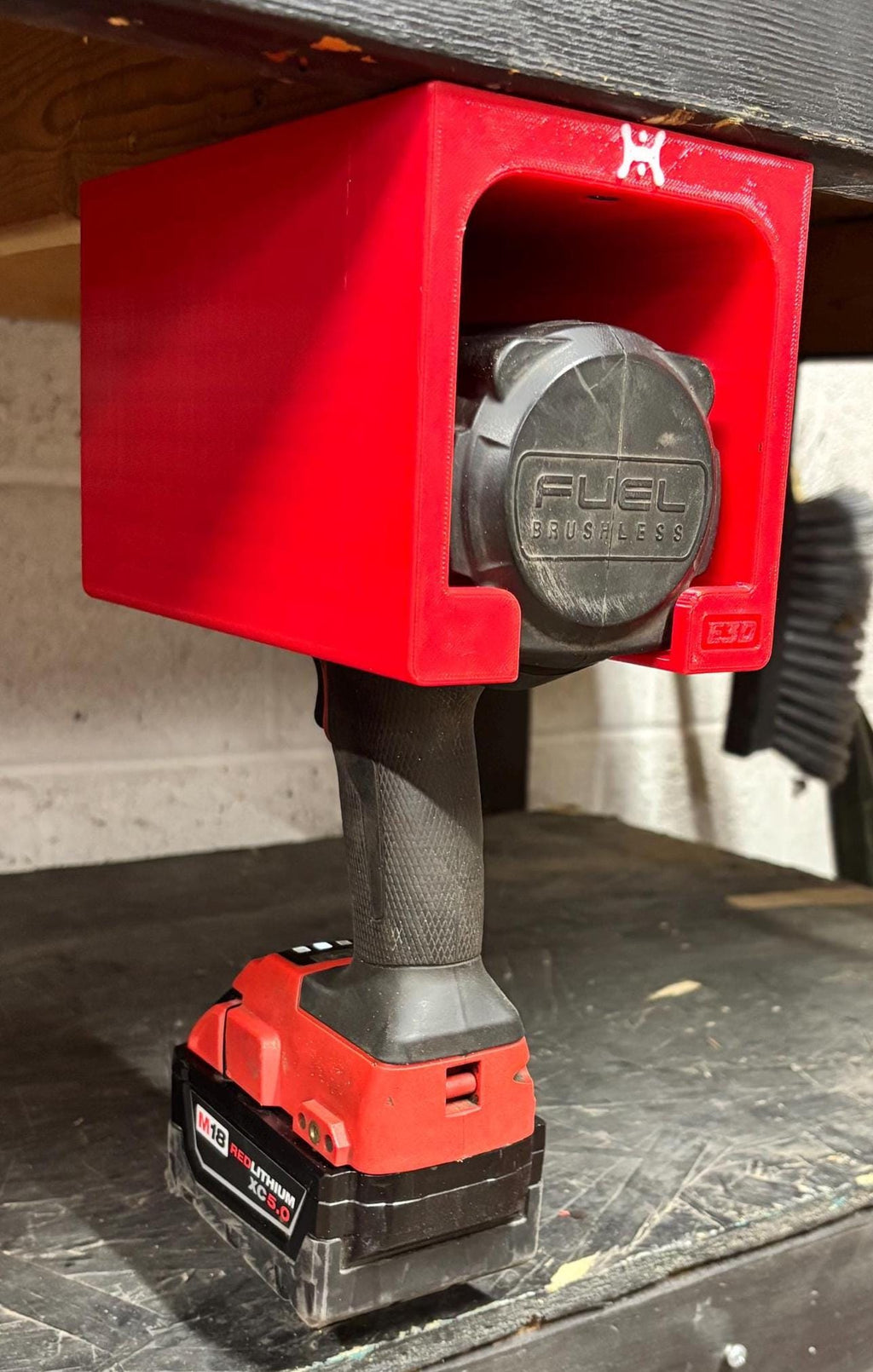 Milwaukee XL Impact Wrench Hanger for 3/8" - 1/2" Drive Impact Wrenches
