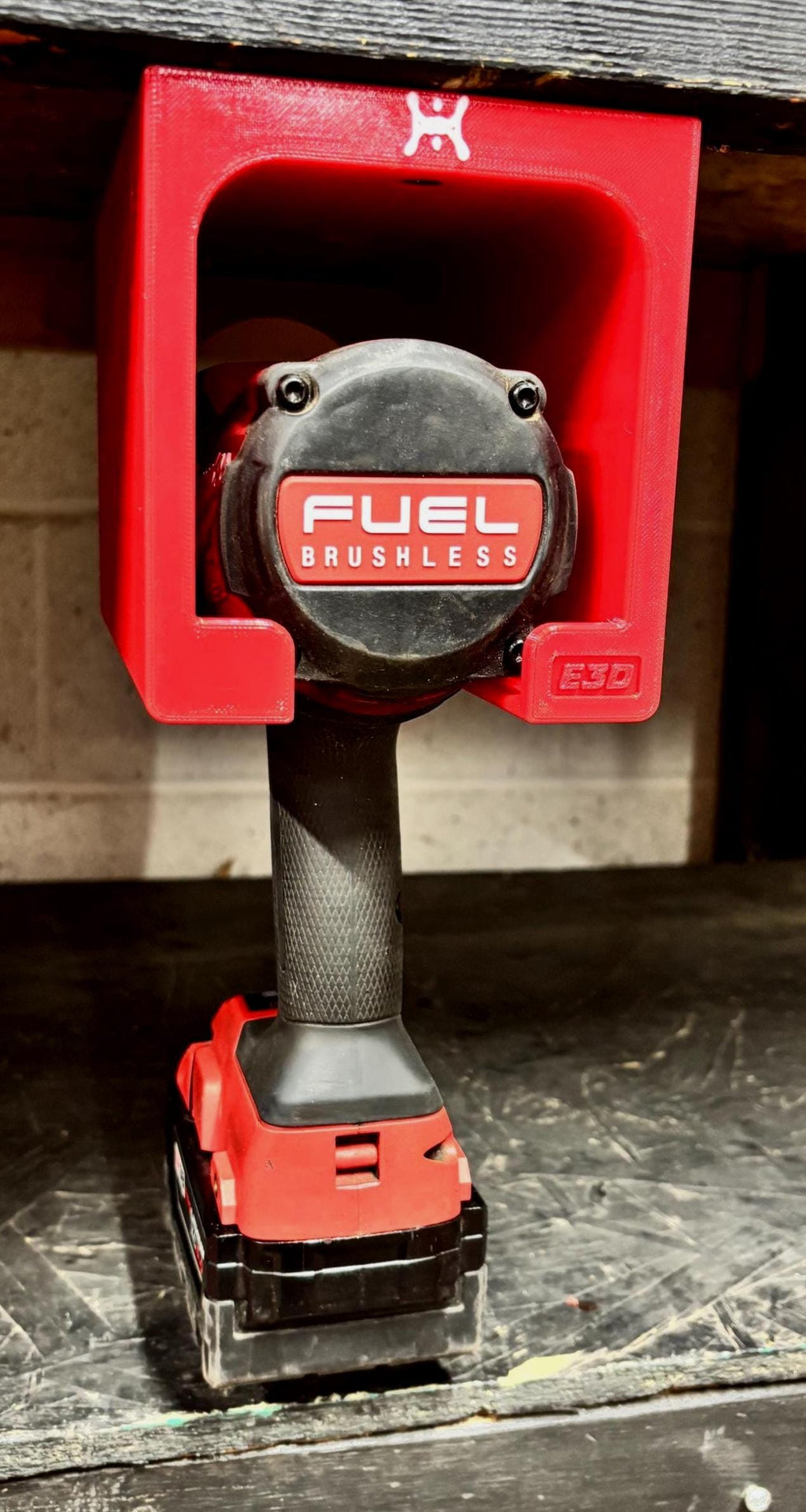 Milwaukee XL Impact Wrench Hanger for 3/8" - 1/2" Drive Impact Wrenches