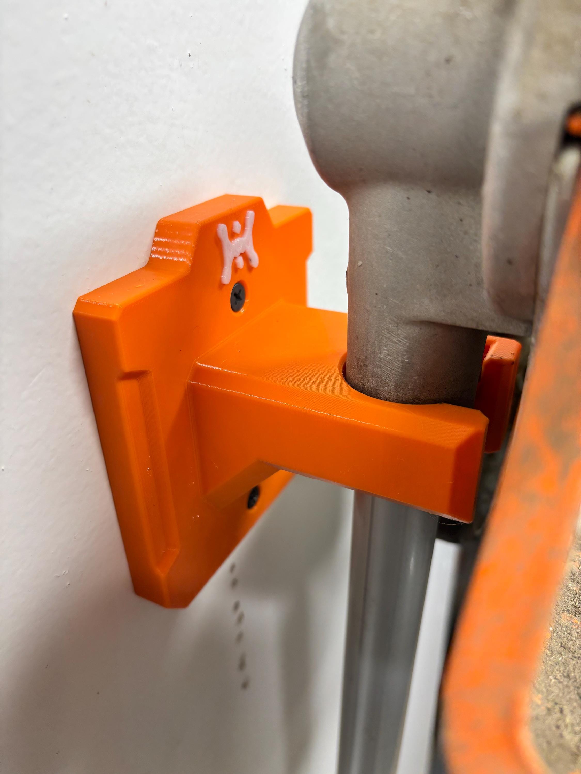 STIHL Kombi Lawn Edger Attachment Compatible Wall Mount Hanger (for Kombi Model FCS-KM)