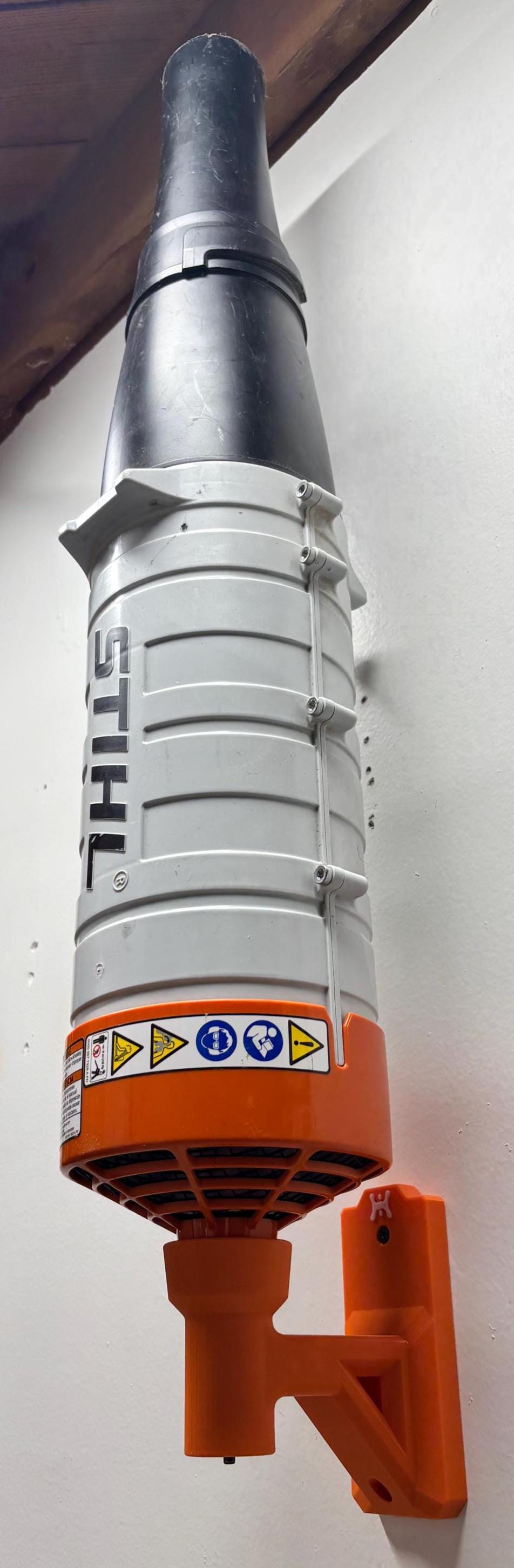 STIHL Kombi Blower Attachement BG-KM Compatible Wall Mount Storage