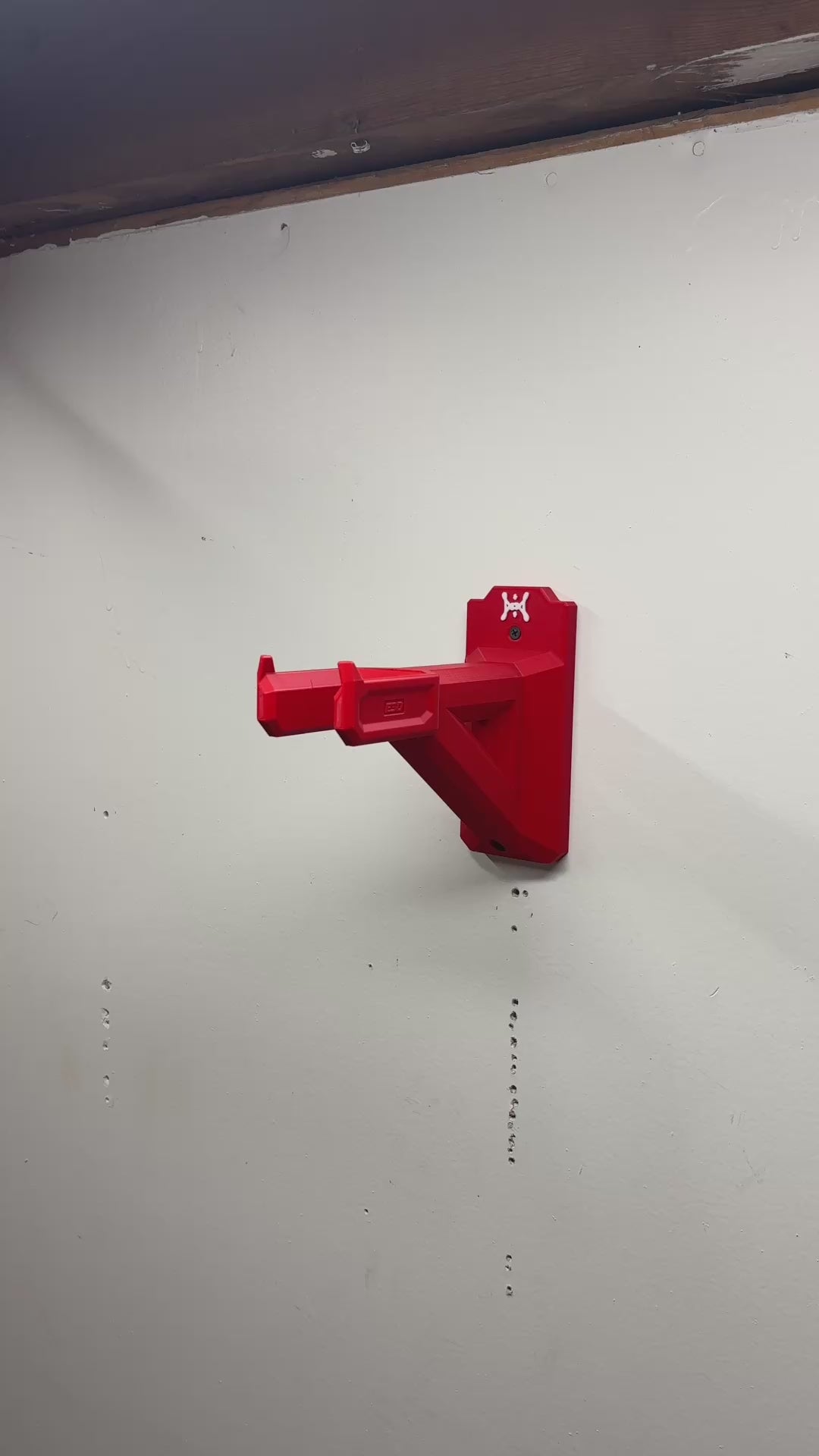 Milwaukee M18 QUIK-LOK String Trimmer Wall Mount Hanger (for Model #3016-20)