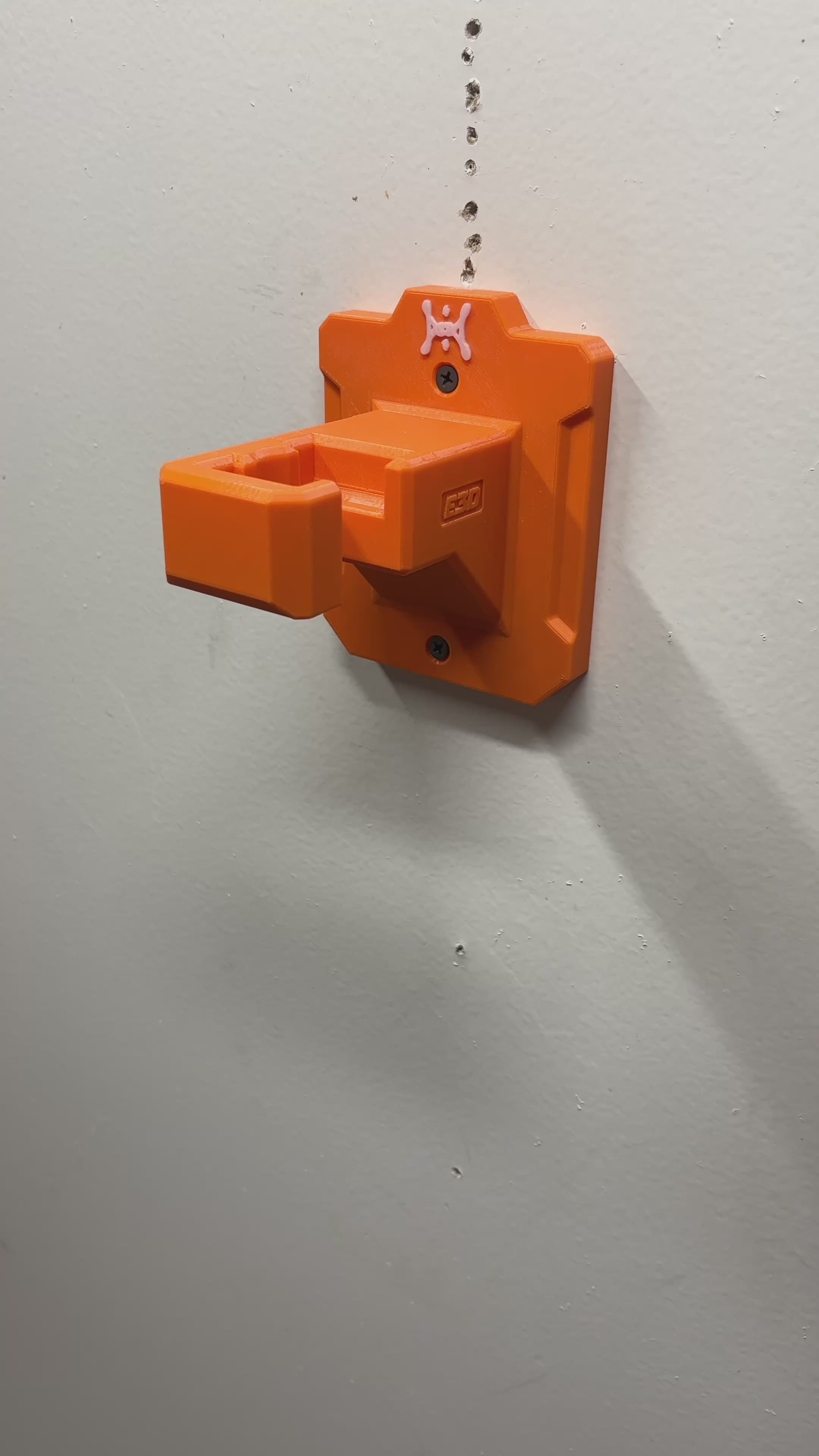 STIHL Kombi Pole Saw Attachment Compatible Wall Mount Hanger (for Kombi Model HT-KM)