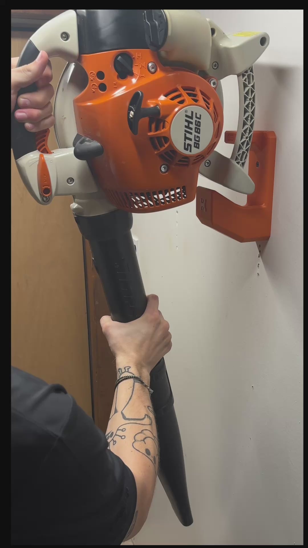 STIHL 86 Series Leaf Blower Compatible Wall Mount