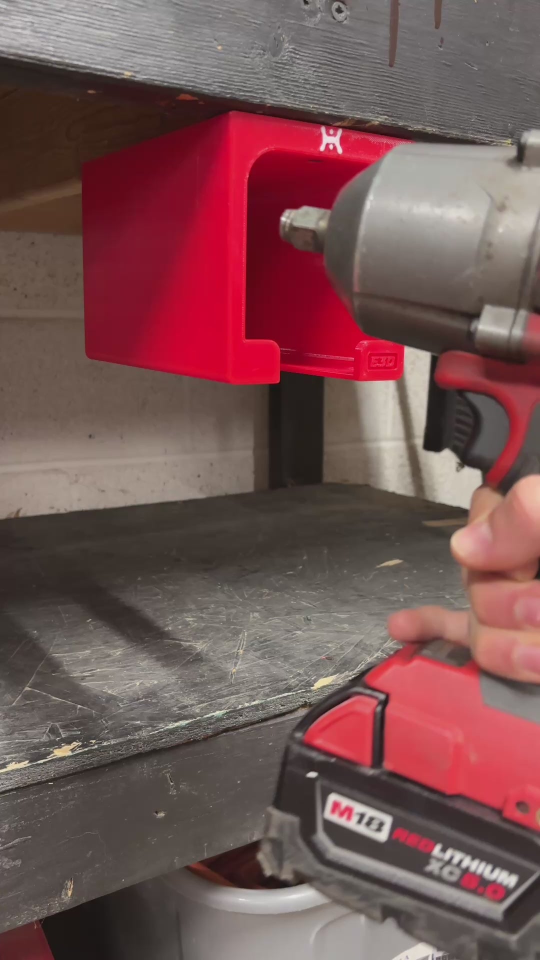 Milwaukee XL Impact Wrench Hanger for 3/8" - 1/2" Drive Impact Wrenches